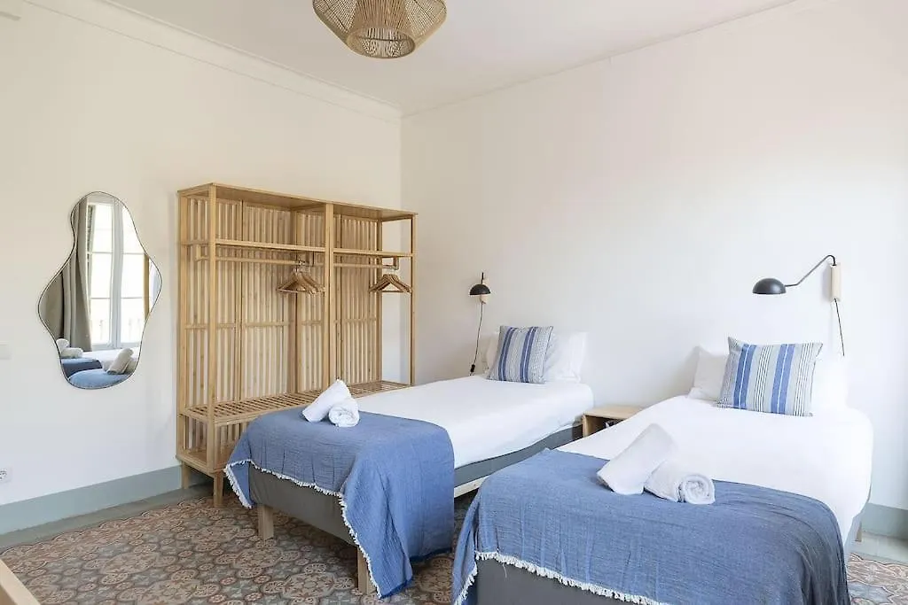 Canela Homes Barcelona Fontana スペイン