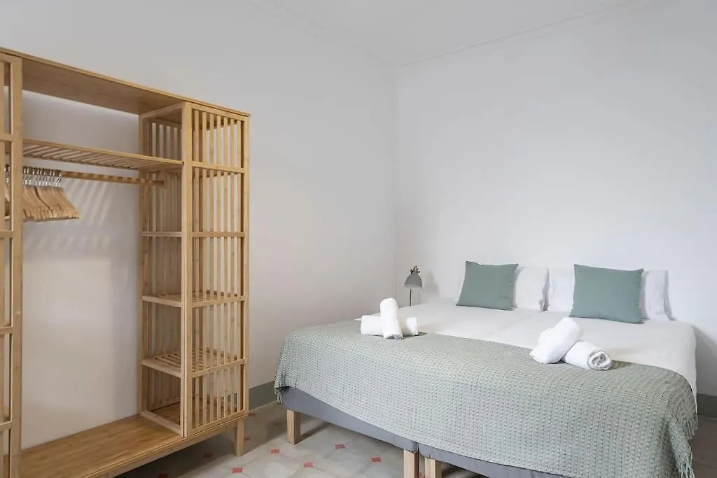 Canela Homes Barcelona Fontana スペイン