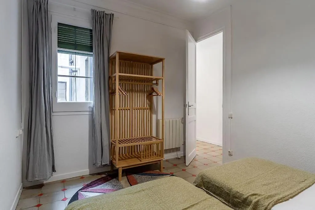 Canela Homes Barcelona Fontana アパート